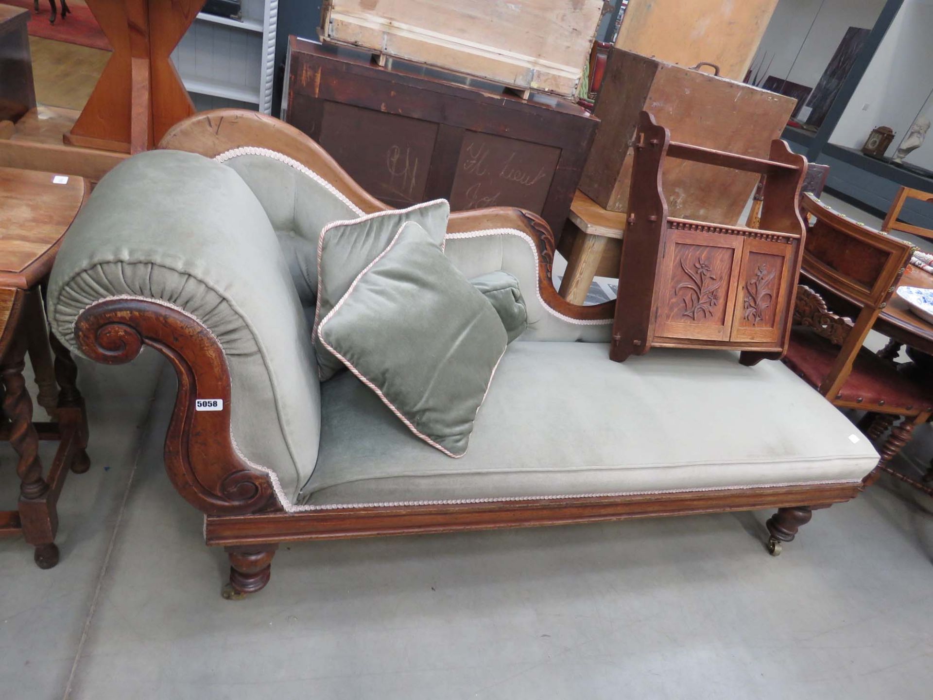 Victorian mahogany and upholstered chaise