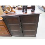 Oak 2 door cabinet