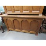 (1) Oak linen chest