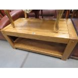 Contemporary oak 2 tier occasional coffee table