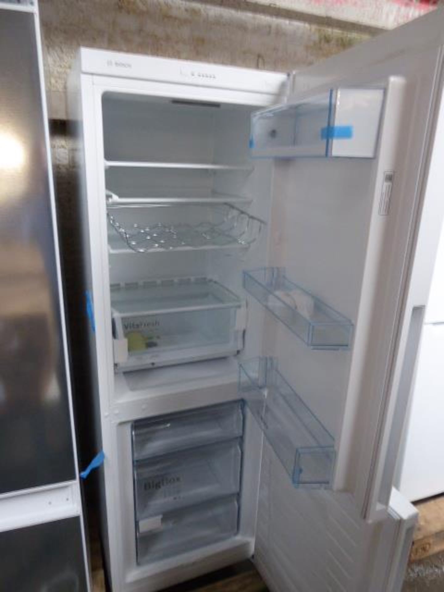 KGV336WEAGB Bosch Free-standing fridge-freezer - Image 2 of 2