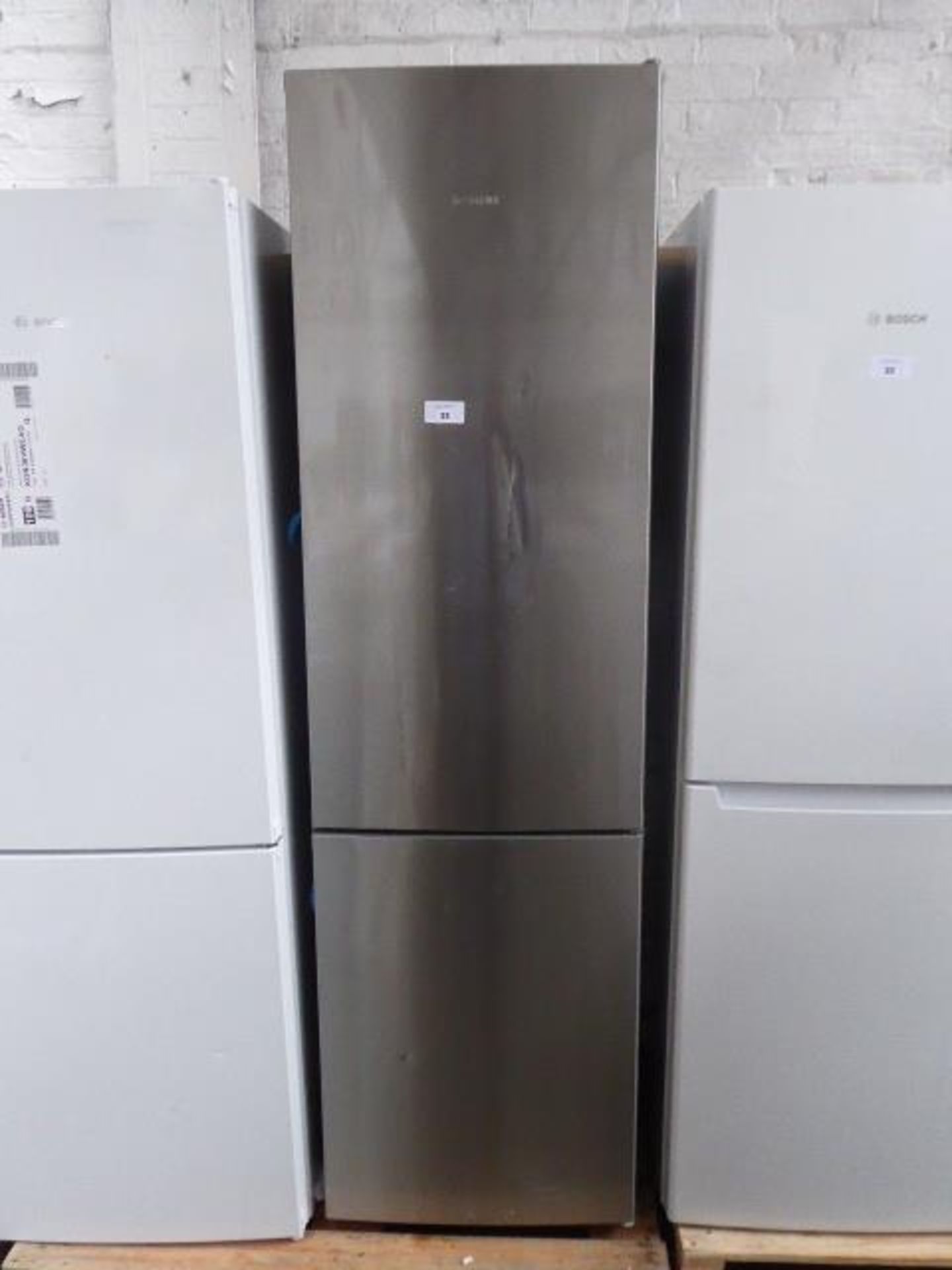 KG39NVIEC-B Siemens Free-standing fridge-freezer