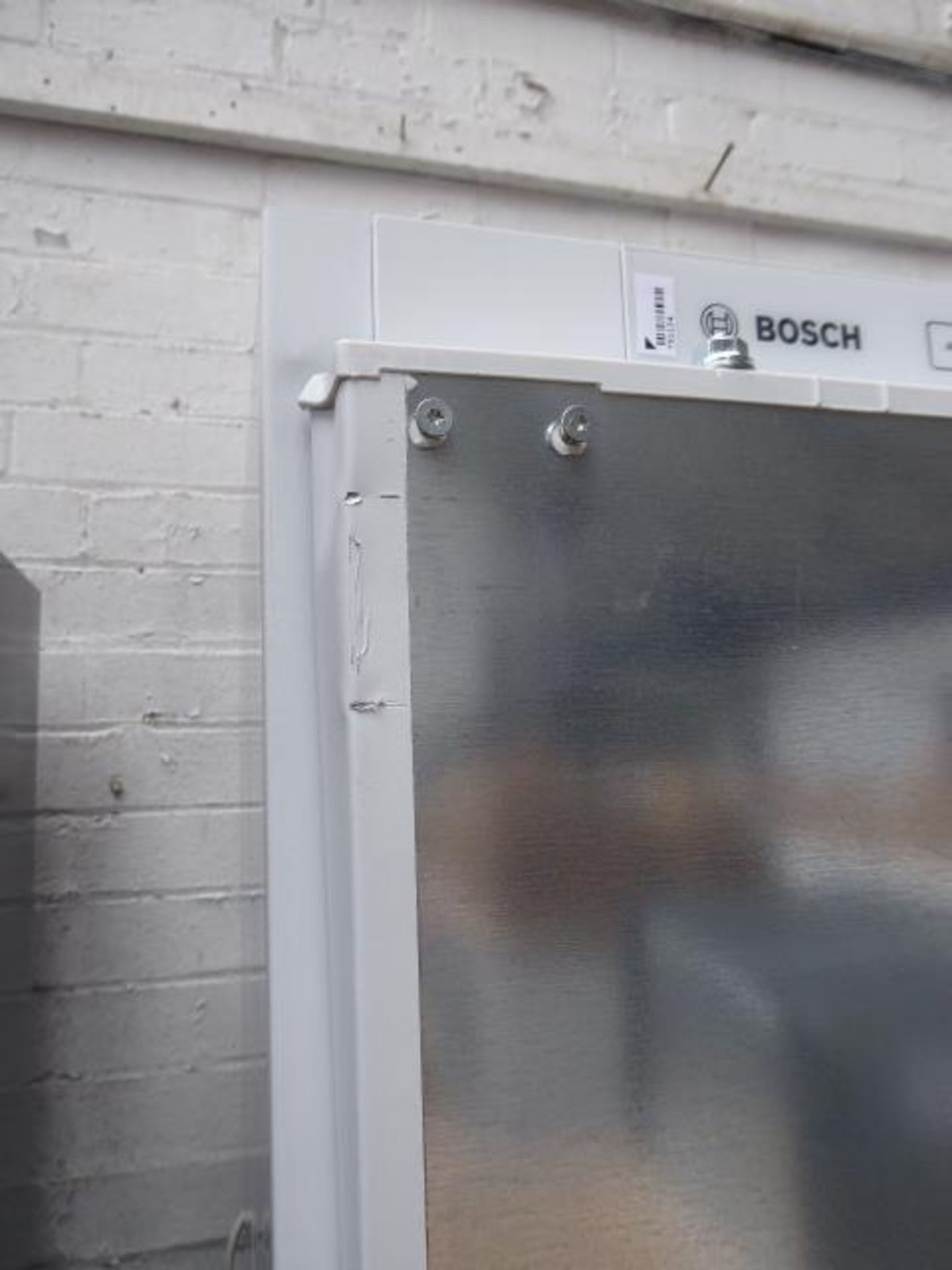 KIR81AFE0GB Bosch Built-in larder fridge - Image 3 of 3