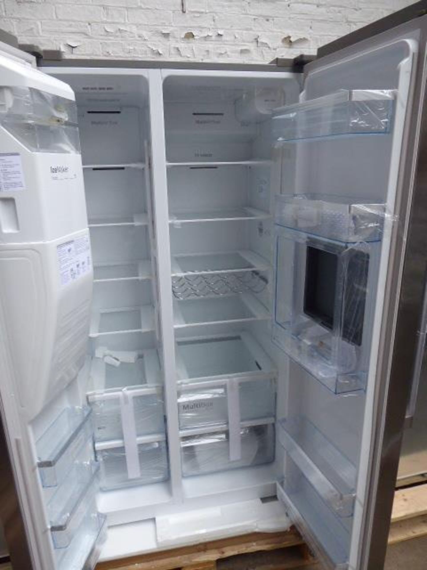 KAG93AIEPGB Bosch Side-by-side fridge-freezer - Image 2 of 2