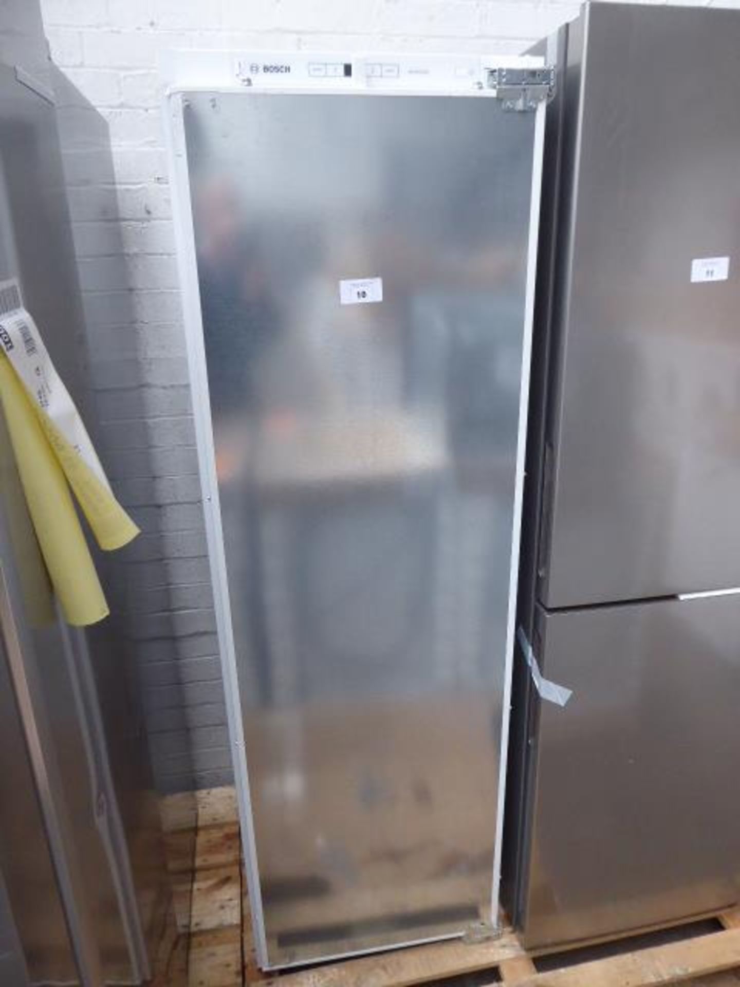 KIR81AFE0GB Bosch Built-in larder fridge