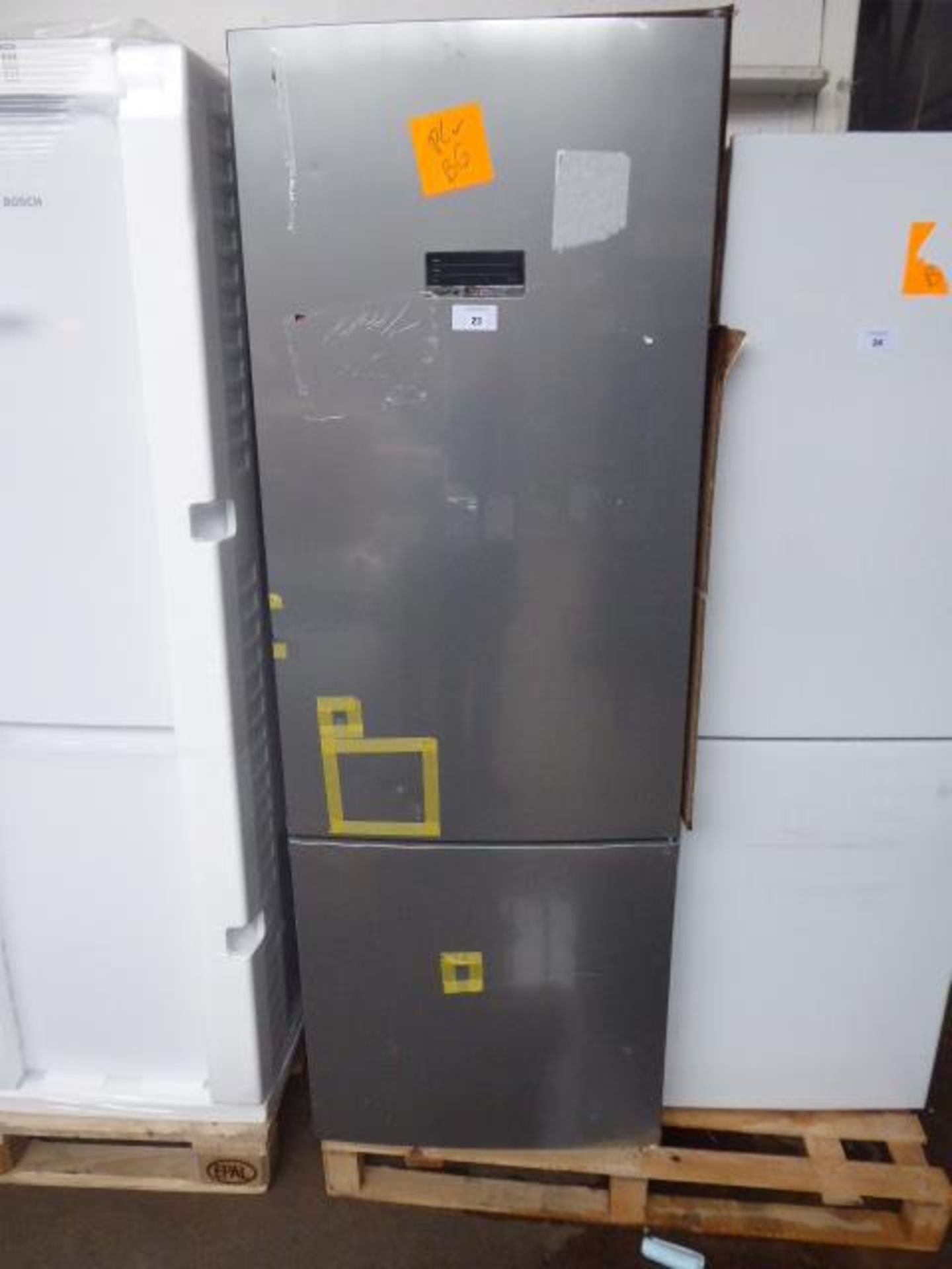 KGN56XLEA-B Bosch Free-standing fridge-freezer