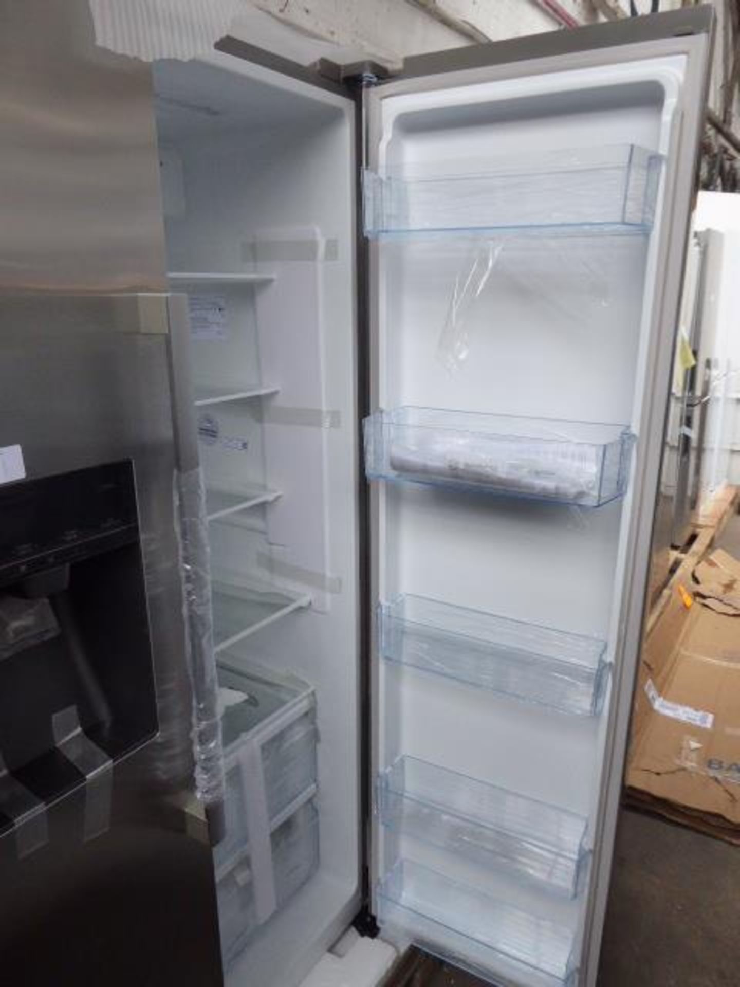 KAI93VIFPGB Bosch Side-by-side fridge-freezer - Image 2 of 3