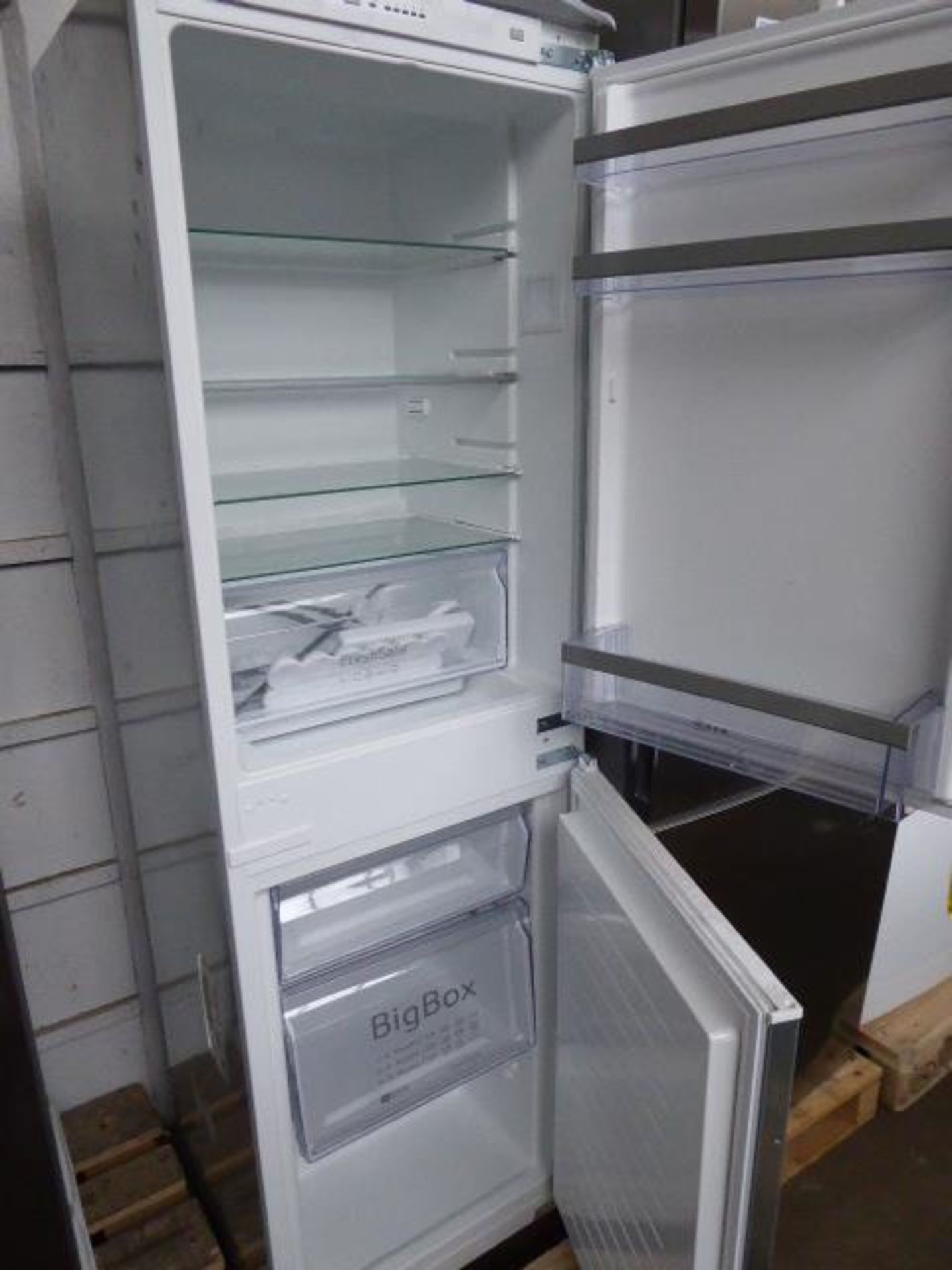 KI5852SF0GB Neff Built-in fridge-freezer combination - Image 3 of 4