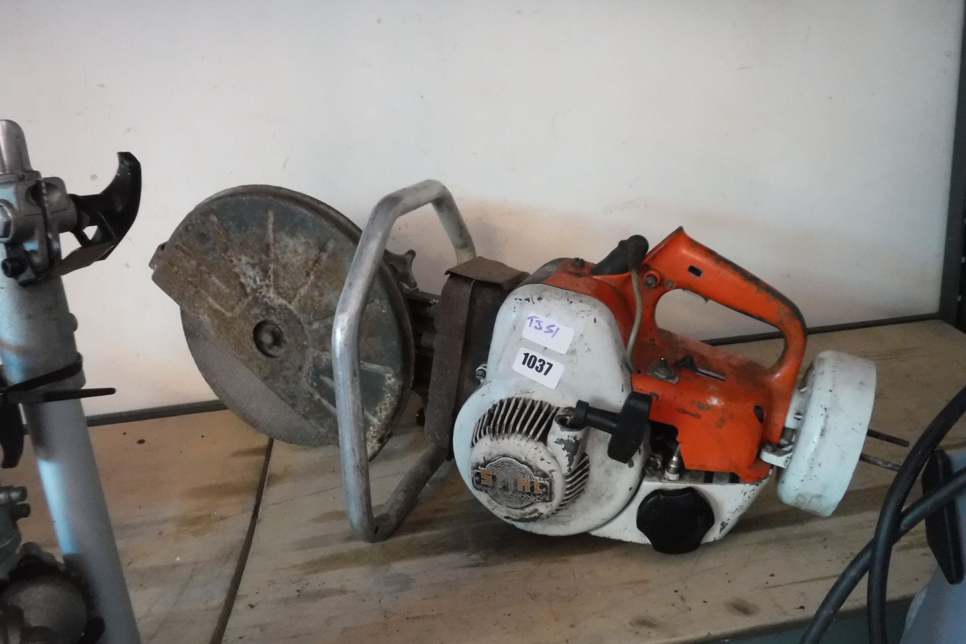 Stihl petrol angle grinder - Image 3 of 4