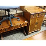Yew effect entertainment and similar drop leaf coffee table