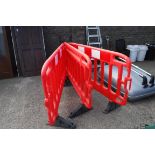 Set of 3 red safety barriers