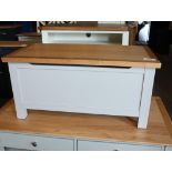 Light grey storage trunk with oak lid