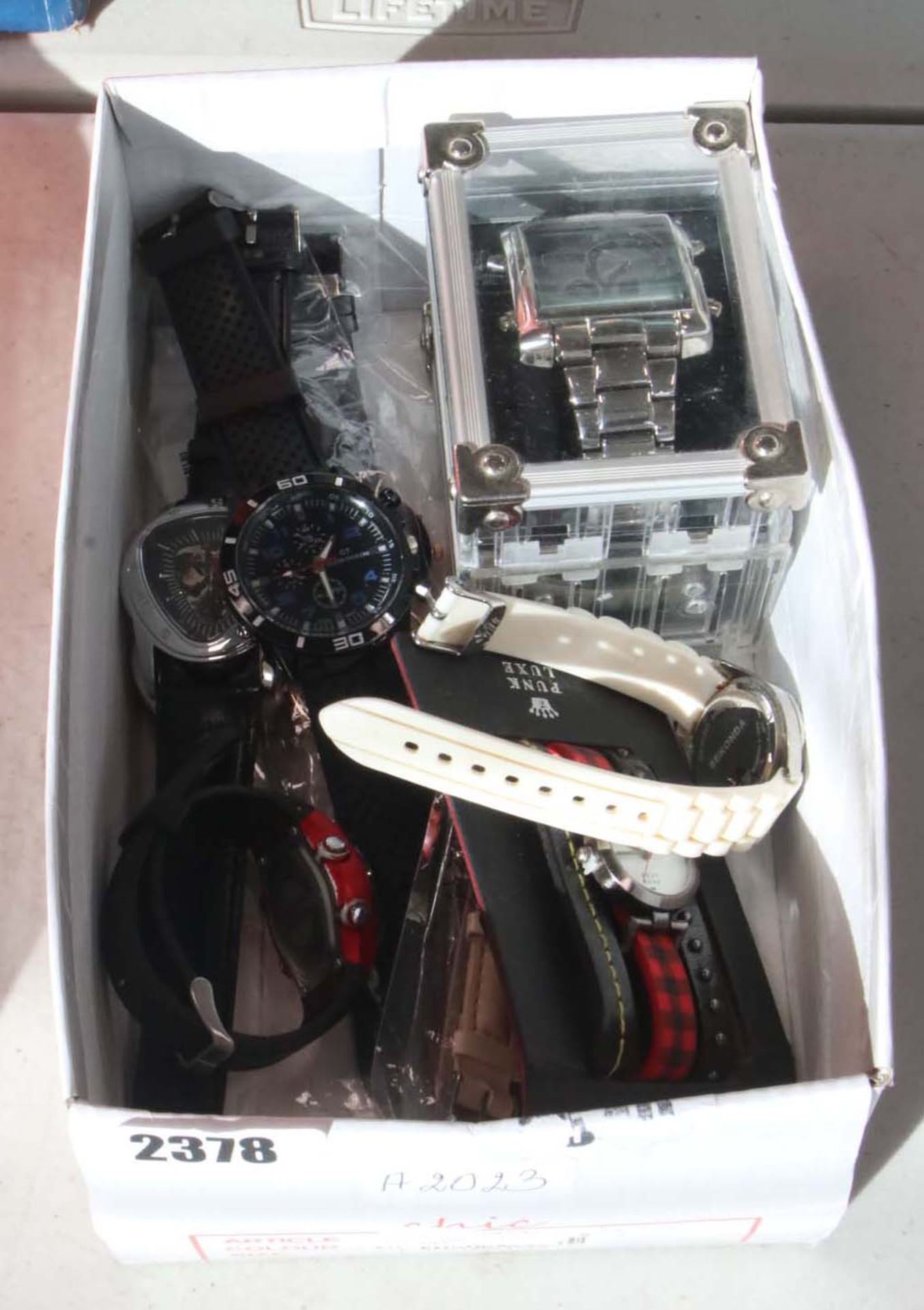 Shoebox containing a variety of watches for spares and repairs