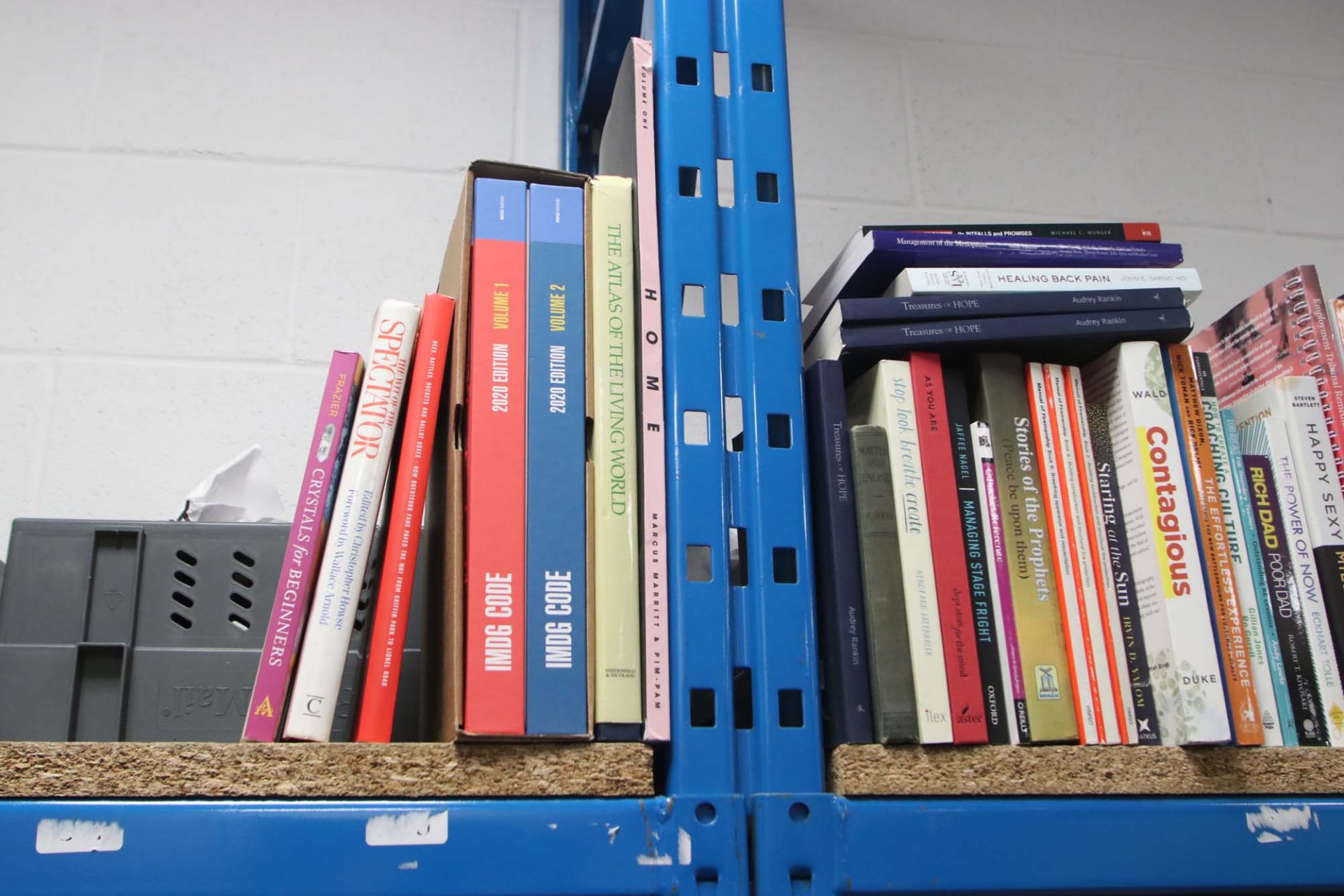 Wide selection of paperback and hardback reference books, student learning materials etc. - Image 6 of 6