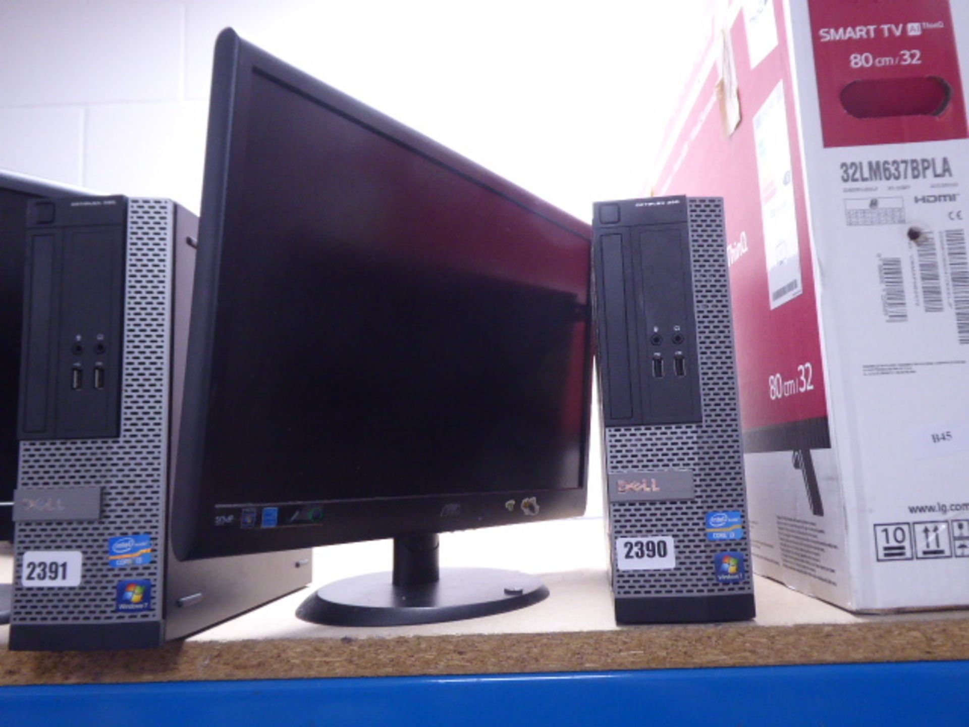 Dell Optiplex 390 desktop computer with core i3 processor, AOC 22'' monitor (no hdd, untested)
