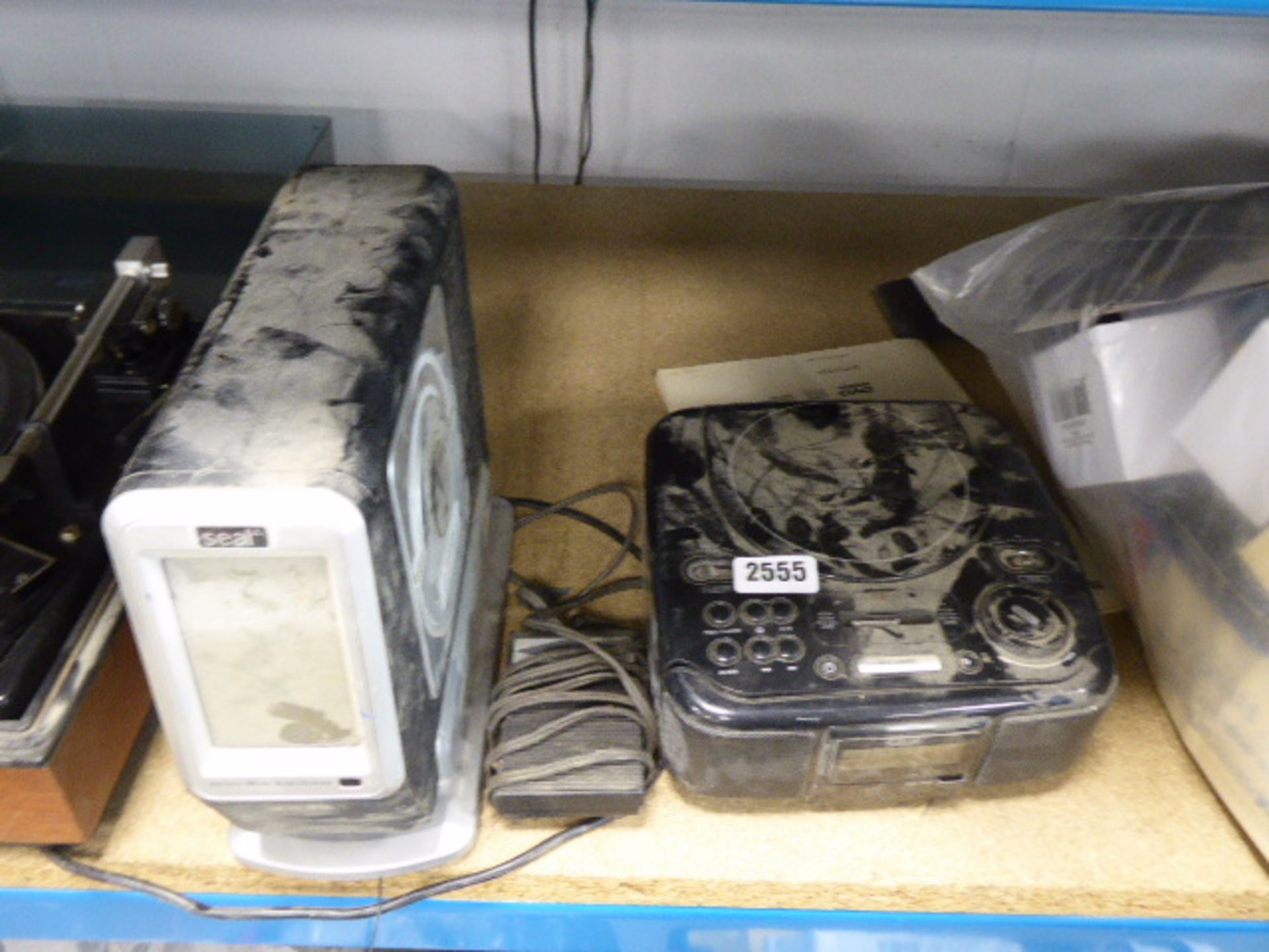 2 Seal CD players for spare and repair