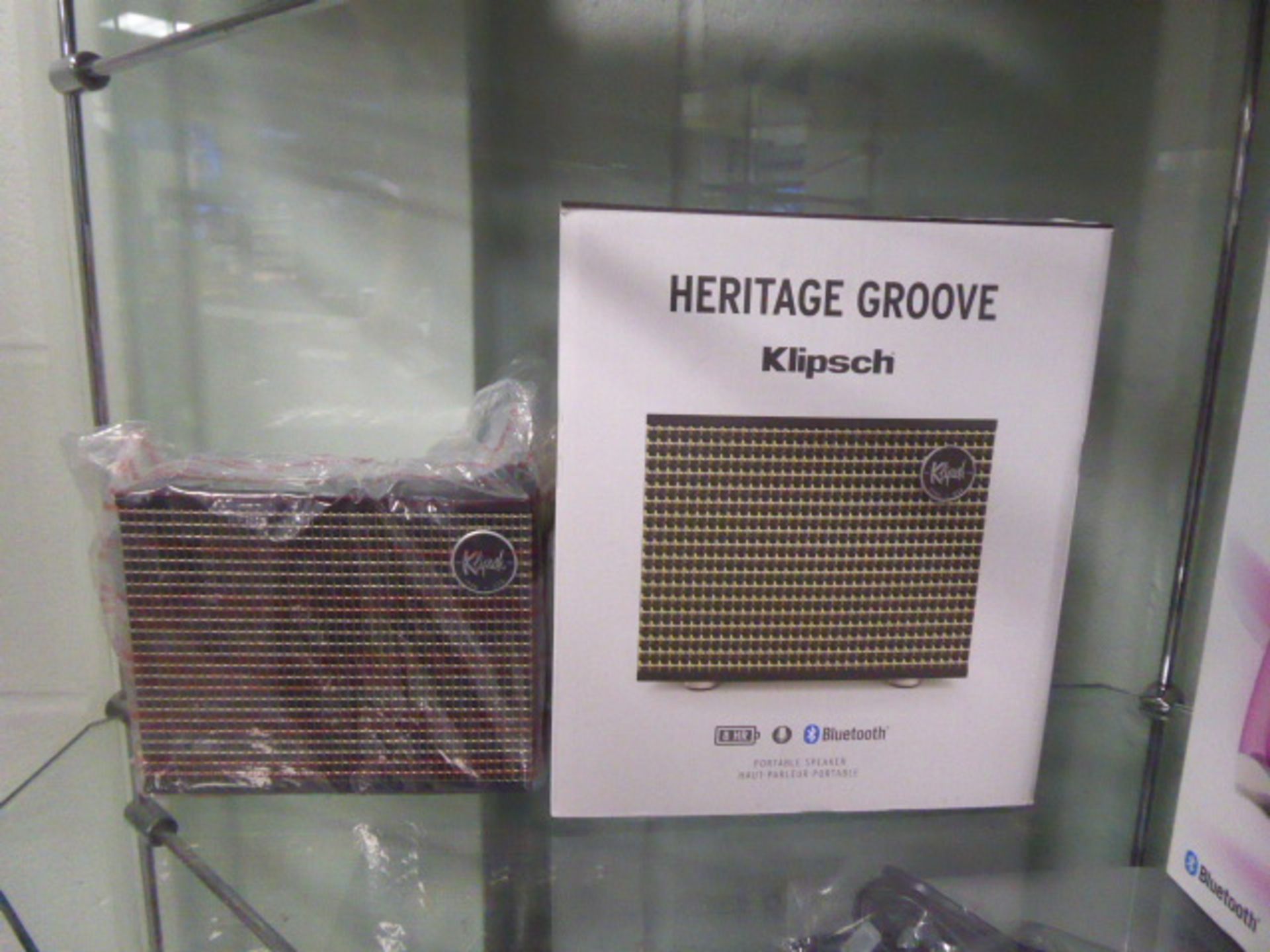 Heritage Groove bluetooth speaker by Klipsch with box