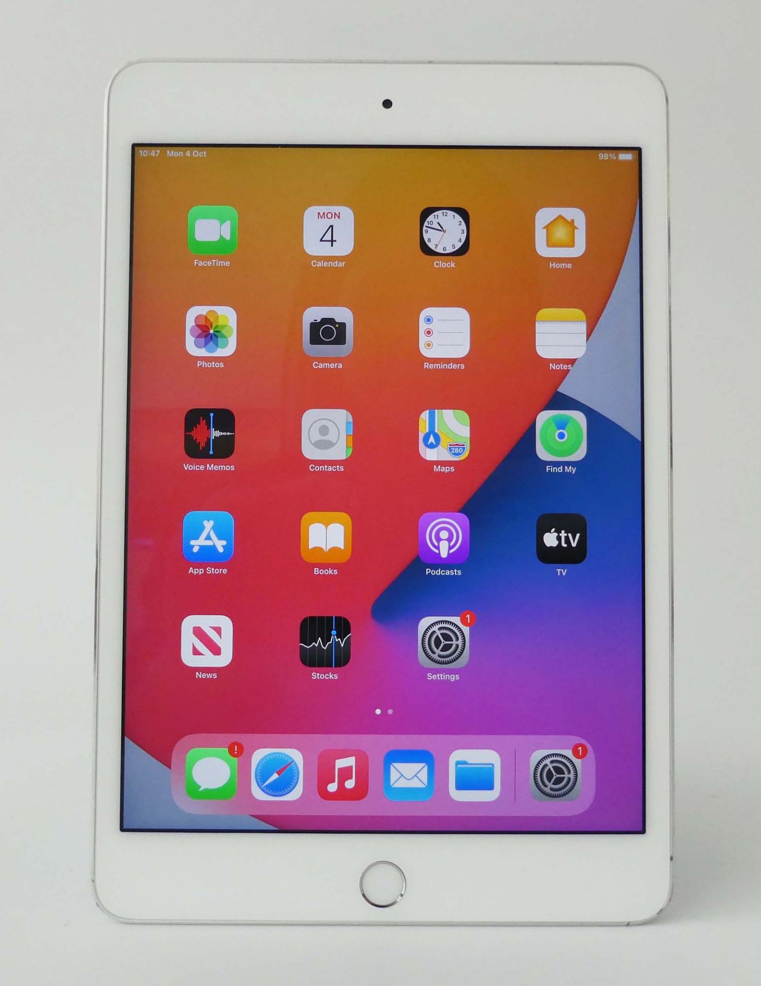 iPad Mini 4 A1538 128GB Silver tablet