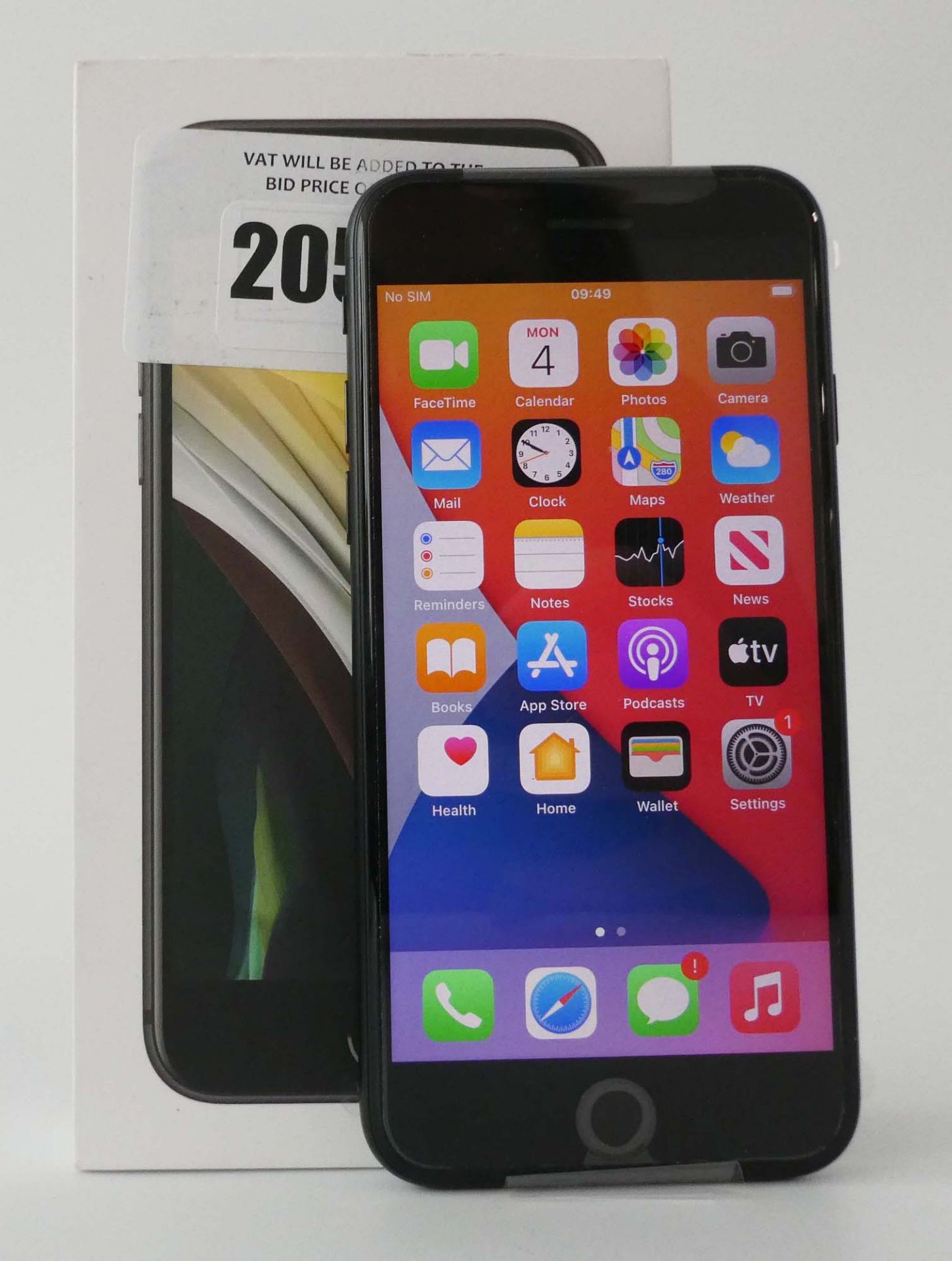 iPhone SE 2020 Black smartphone with box