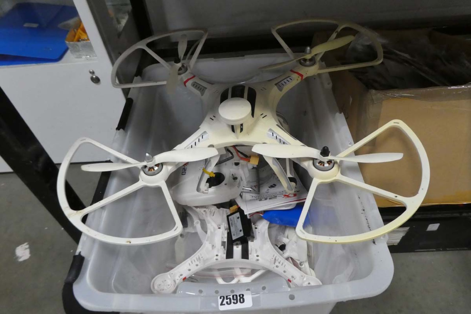CX20 drone with accessories
