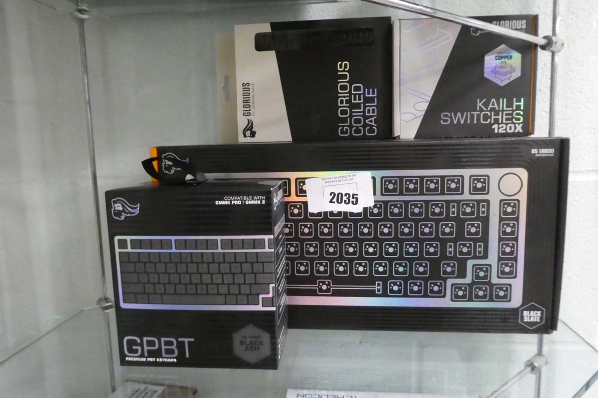 Glorious PC Gaming Race keyboard set with additional keys, switches and a USANSI barebone keyboard