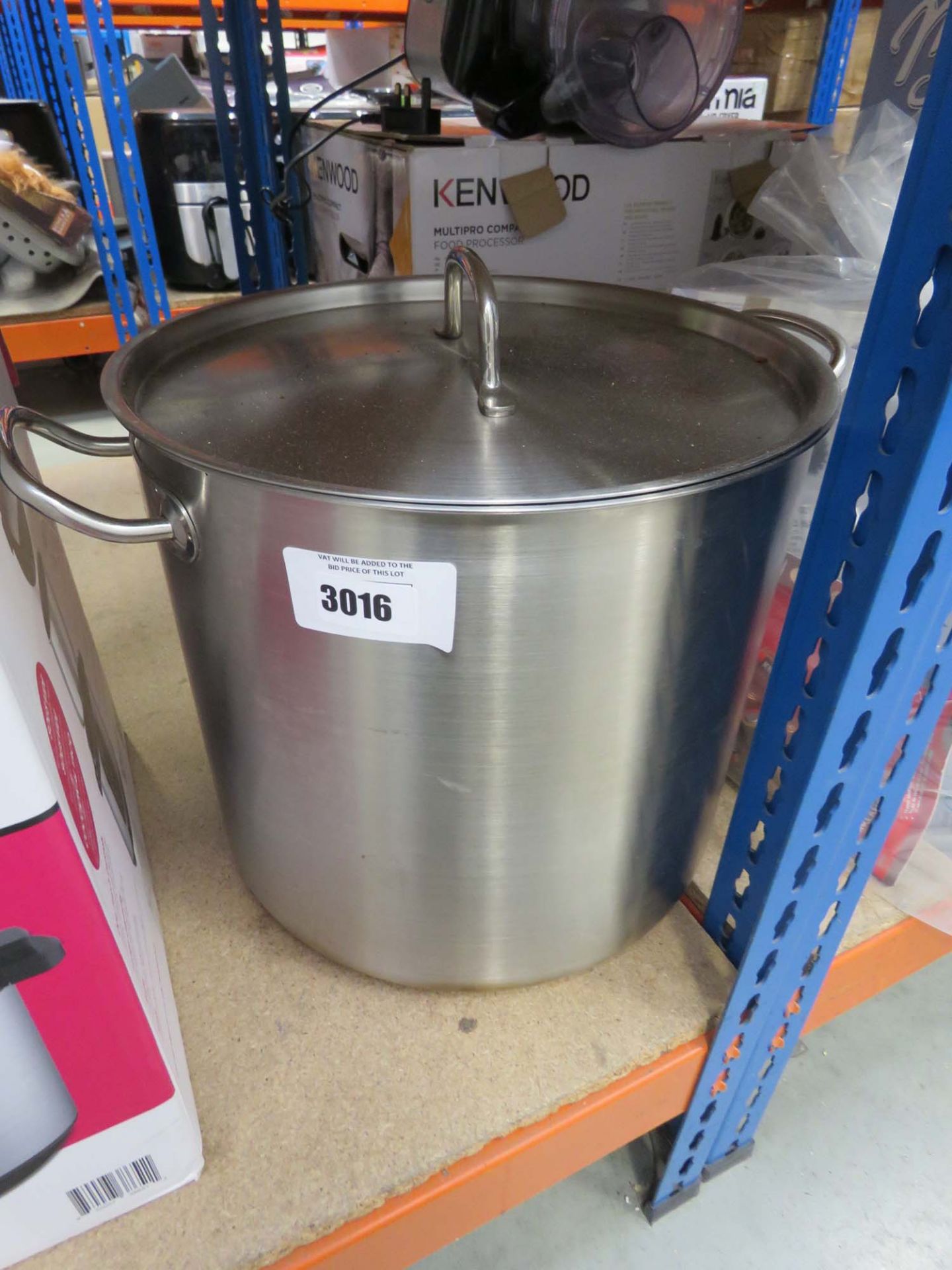 Large stainless steel cooking pot