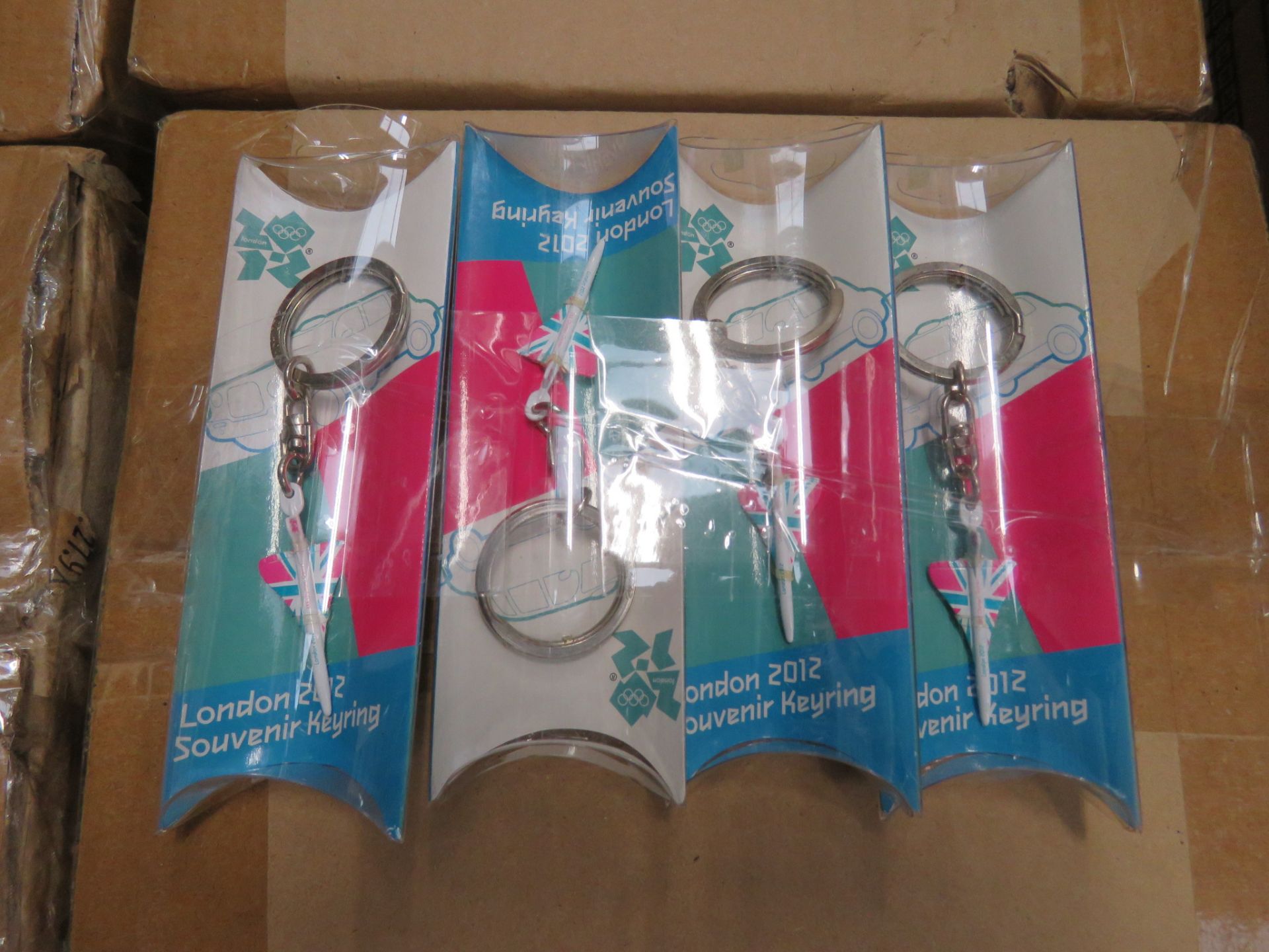 4 boxes of London 2012 keyrings - Image 2 of 2