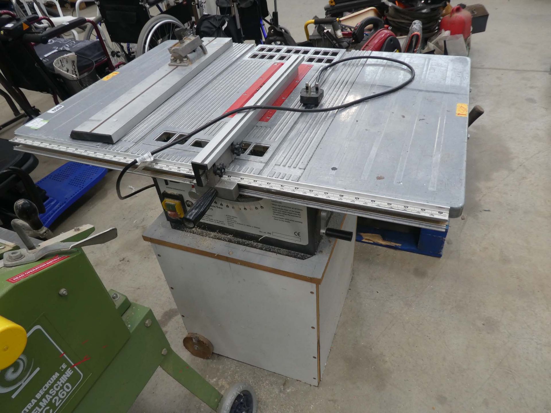 (62) Pro Performance 254mm table saw
