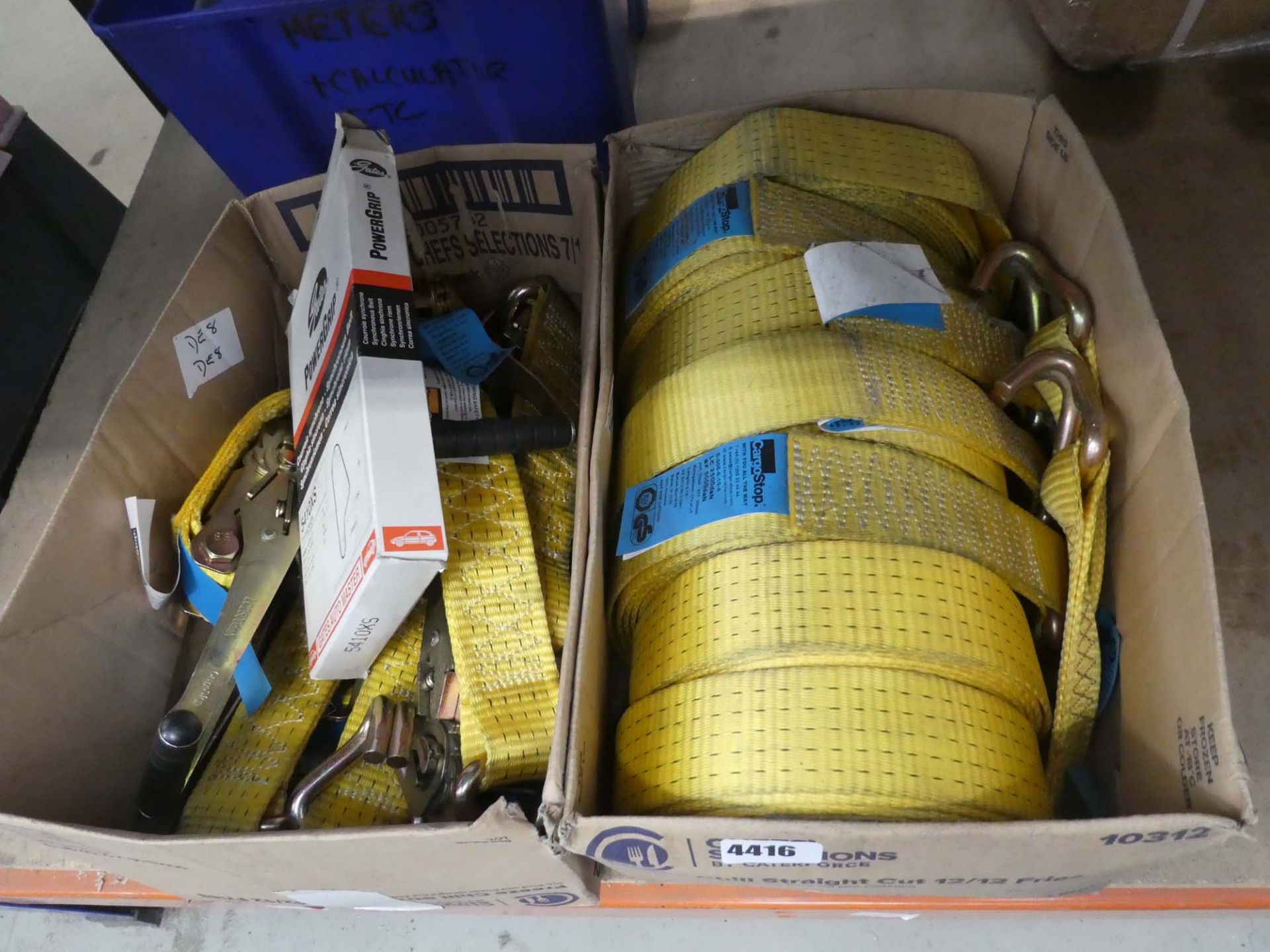 2 boxes of yellow lorry ratchet straps