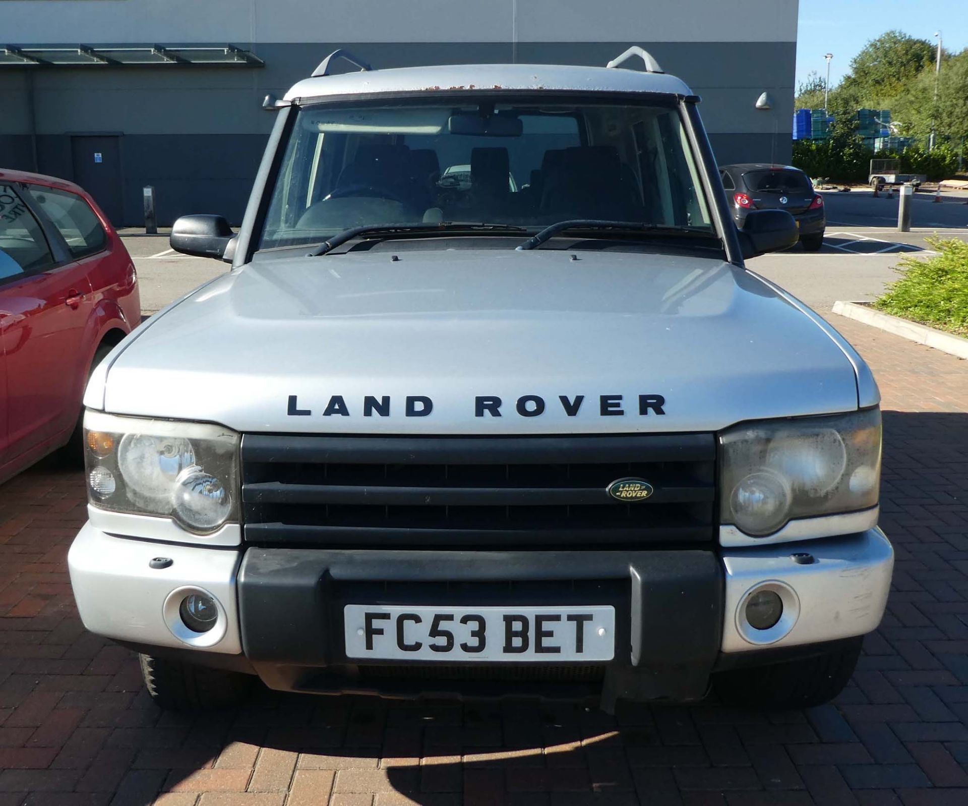 FC53 BET Land Rover Discovery TD5 S in silver, 2495cc, first registered 08.09.2003, diesel, approx - Image 9 of 11