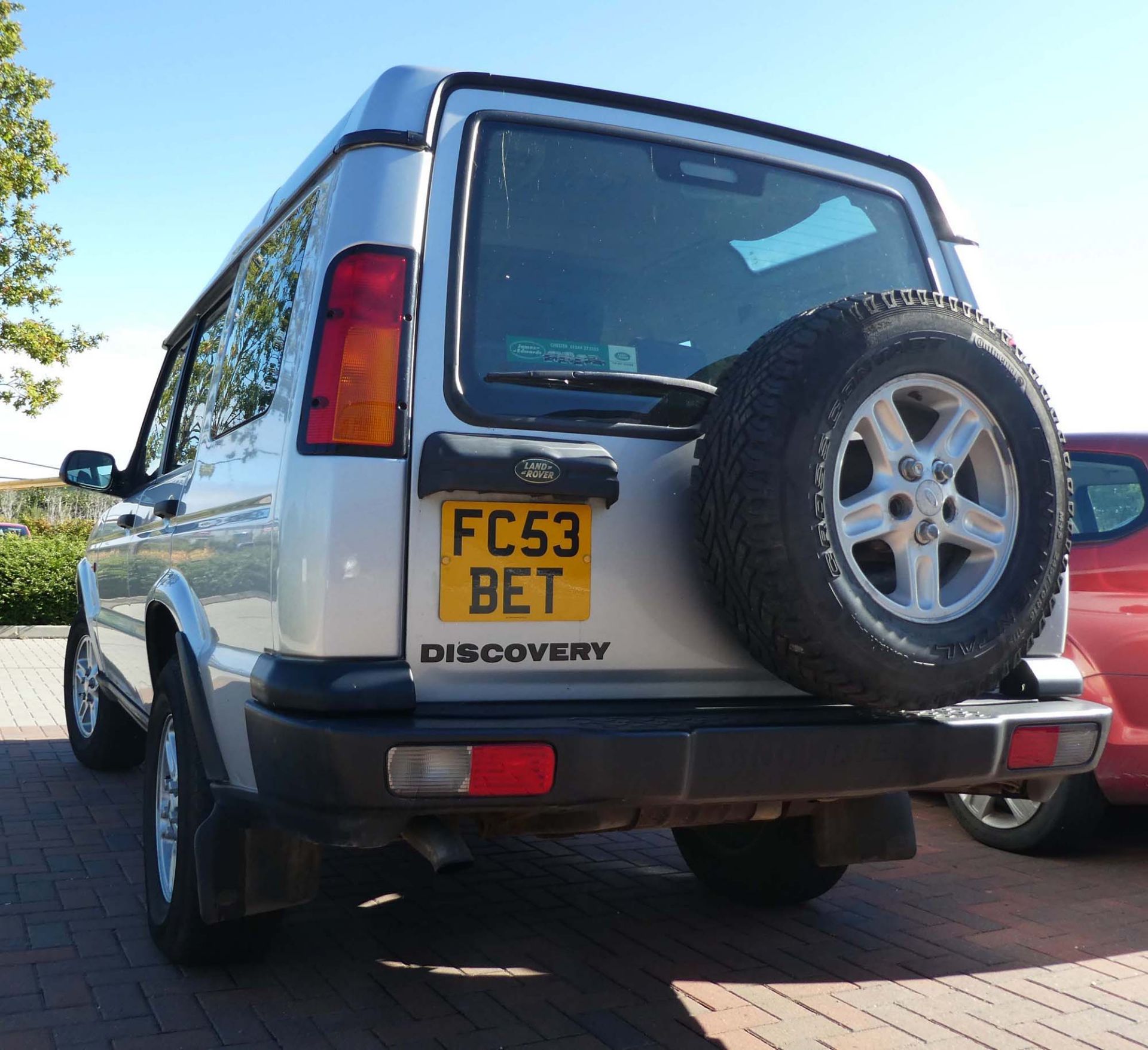 FC53 BET Land Rover Discovery TD5 S in silver, 2495cc, first registered 08.09.2003, diesel, approx - Image 10 of 11