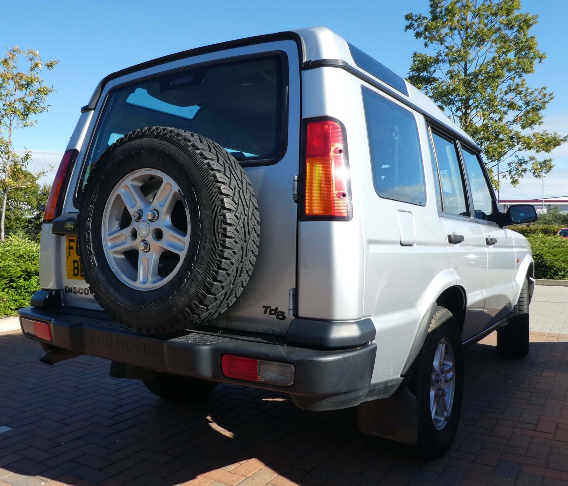 FC53 BET Land Rover Discovery TD5 S in silver, 2495cc, first registered 08.09.2003, diesel, approx - Image 9 of 10