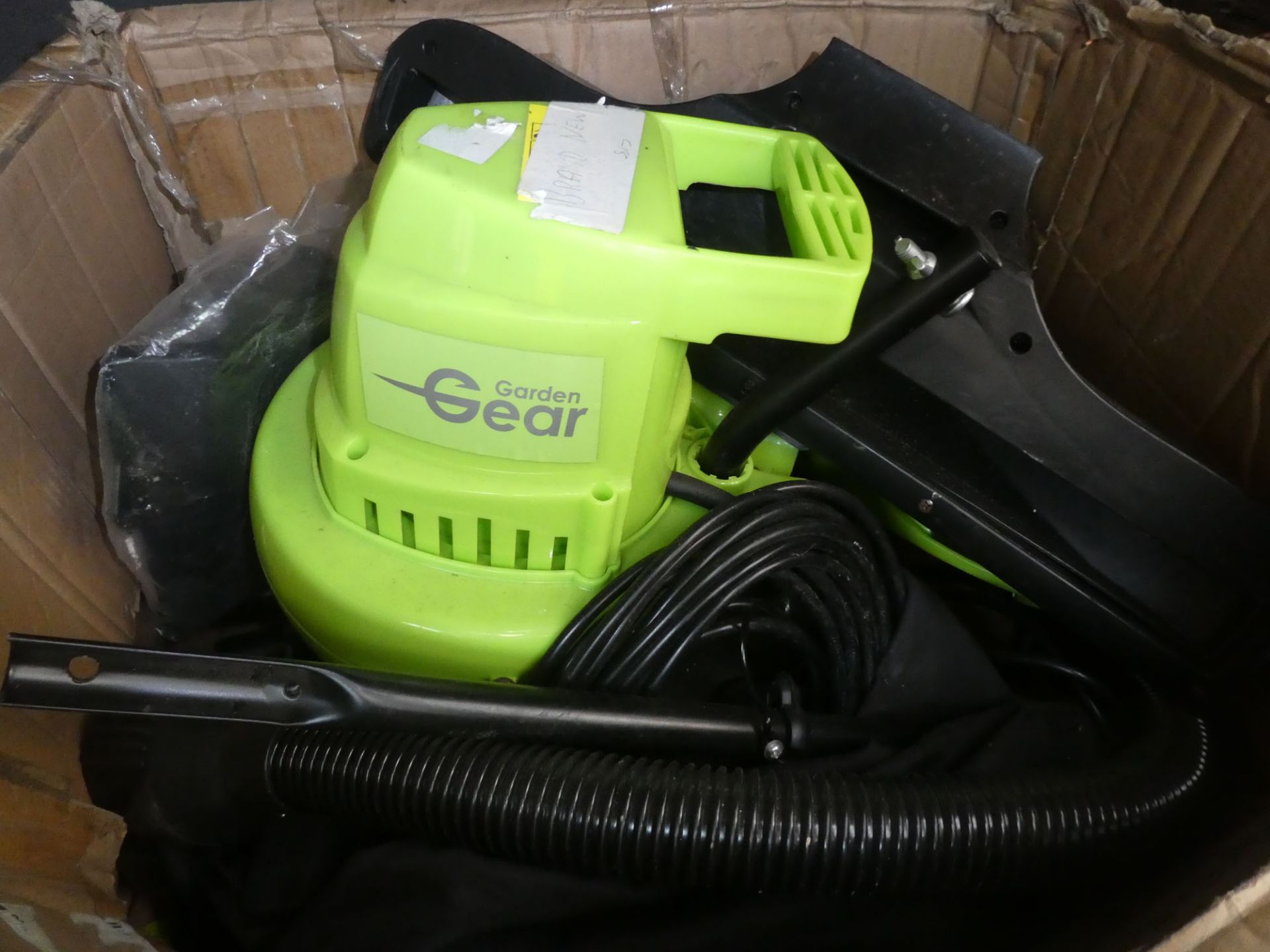 Garden Gear electric blow vac in box