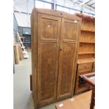 (1) Oak double wardrobe