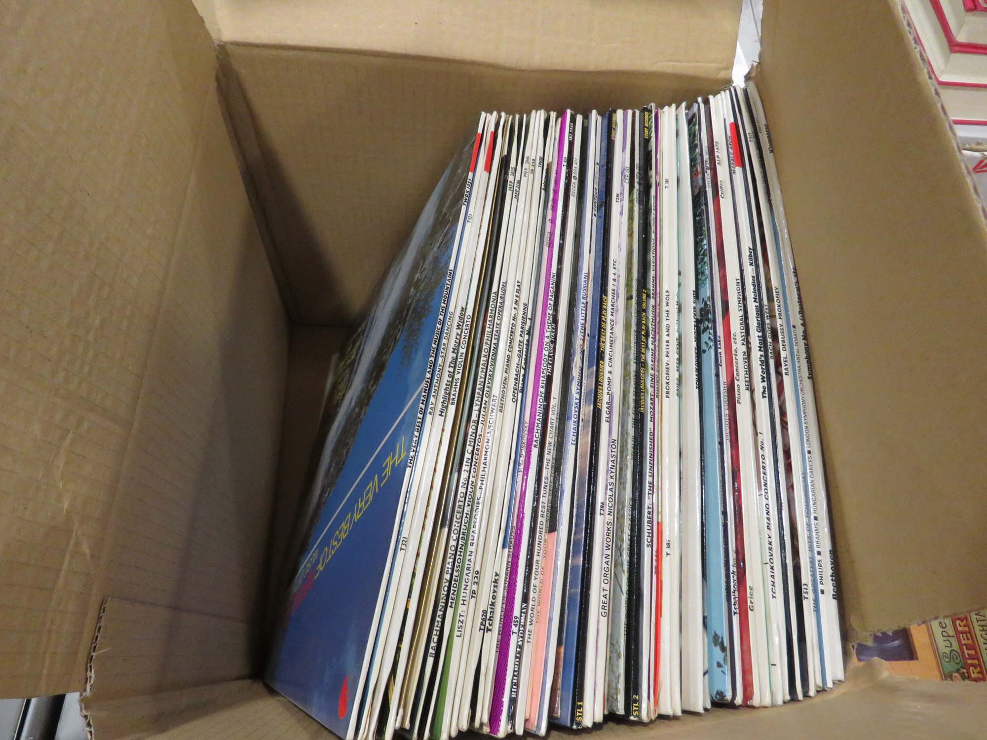 Box containing classical records - Image 2 of 2