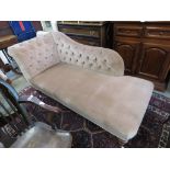 Victorian chaise longue in pink fabric