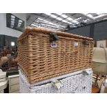 Wicker picnic basket