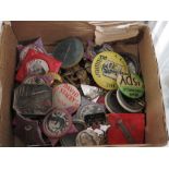 Box with a quantity of military other badges