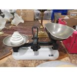 Set of Avery kitchen scales