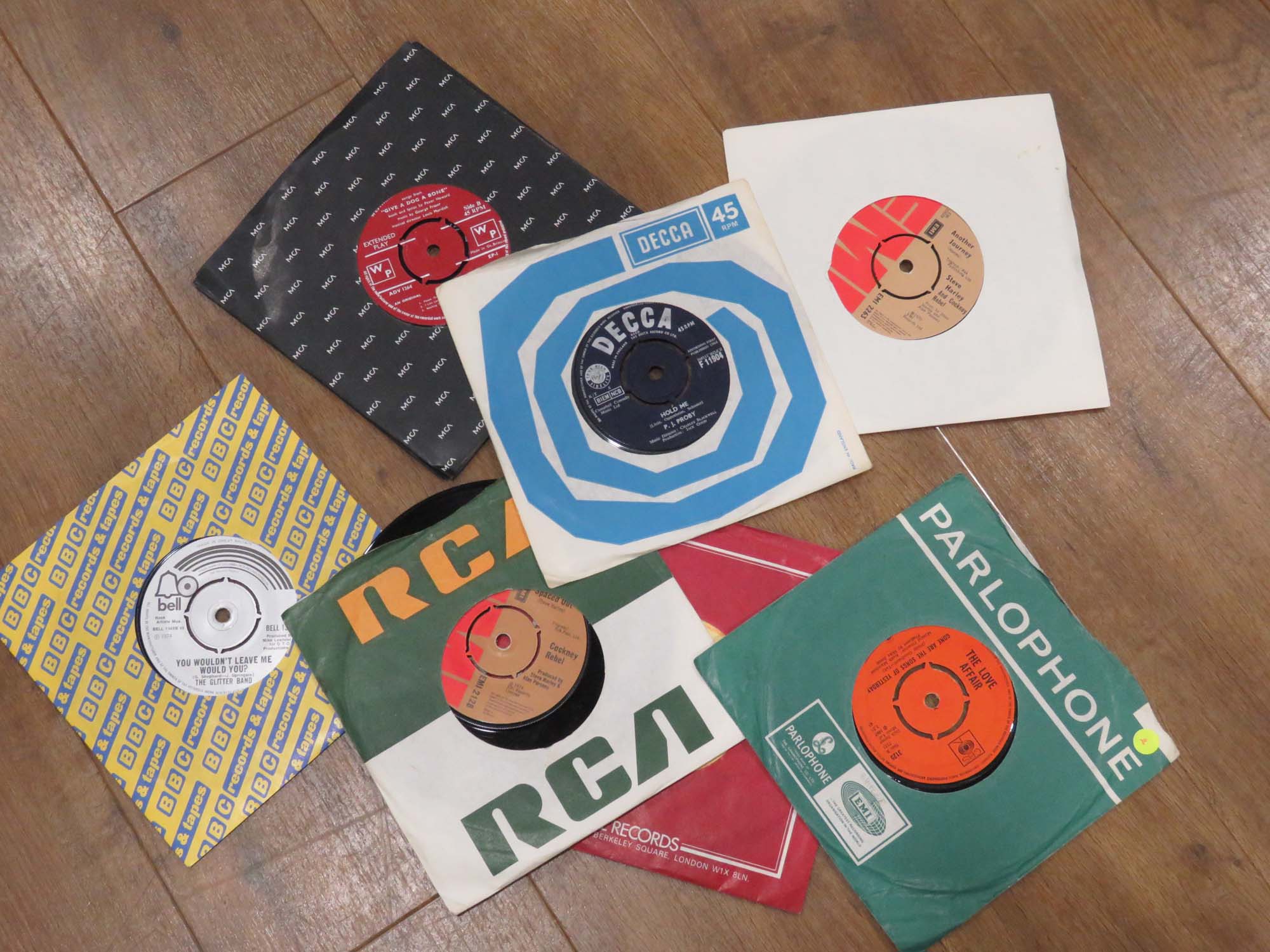 3 boxes containing 7'' vinyl records - Image 2 of 2