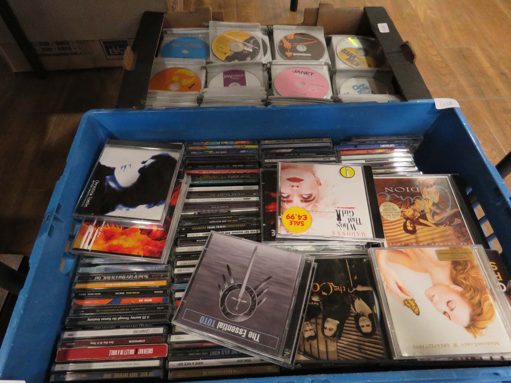 2 boxes containing a quantity of CD's