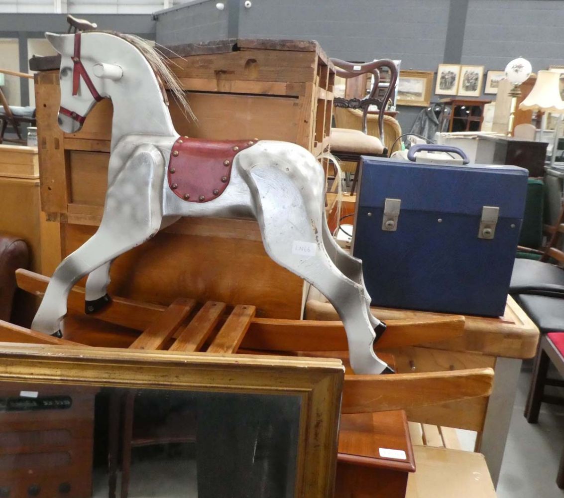 Saleroom 5 Furniture & Effects