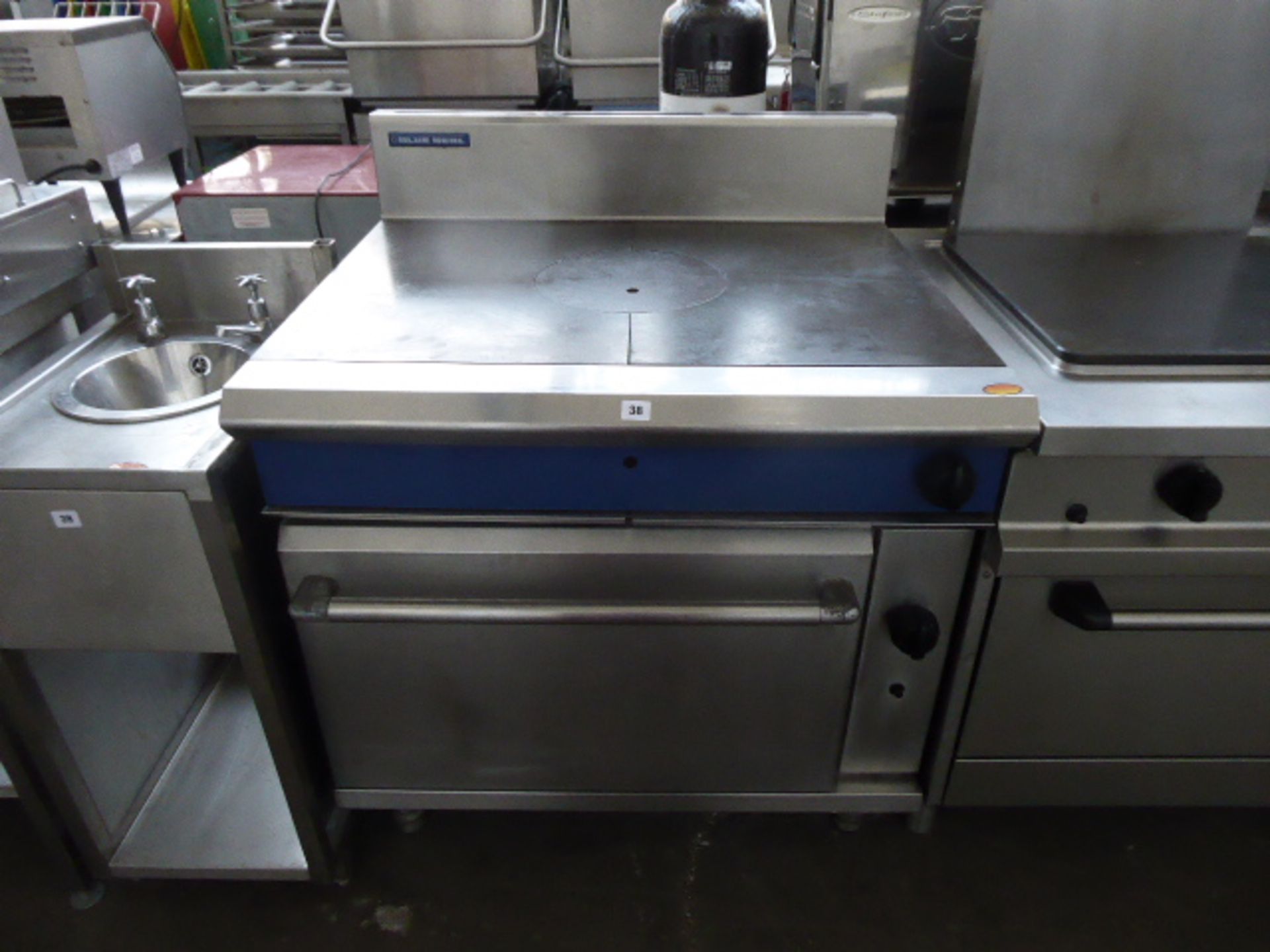 90cm gas Blue Seal solid top bullseye type cooker with large single door oven under