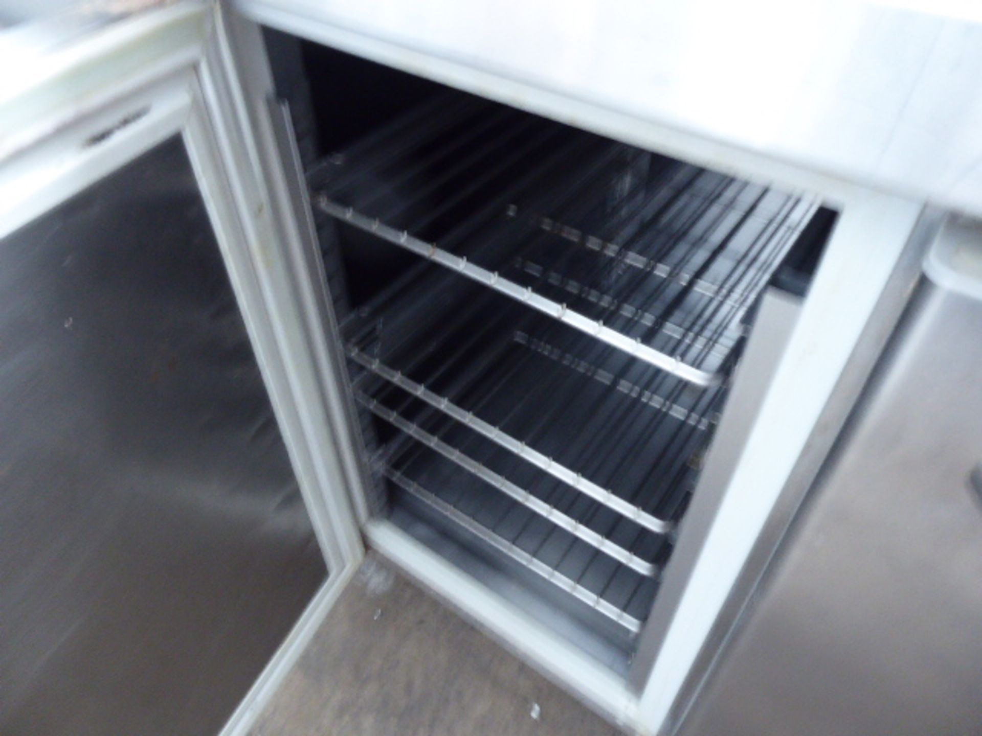 (TN85) 120cm Gram 4 door counter fridge with preparation top - Image 2 of 2