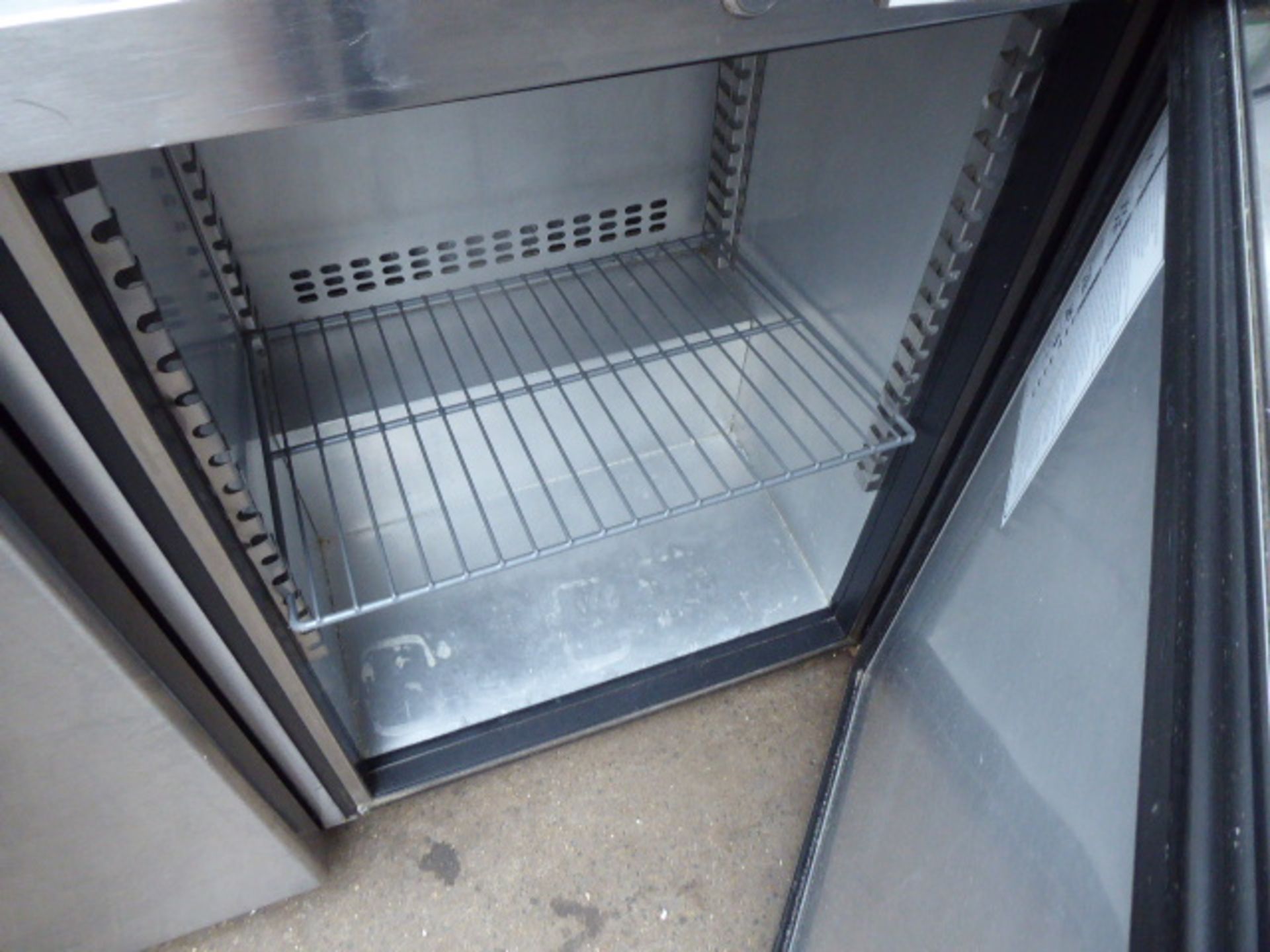 (TN88) 60cm Foster model HR150-A under counter single door fridge - Image 2 of 2