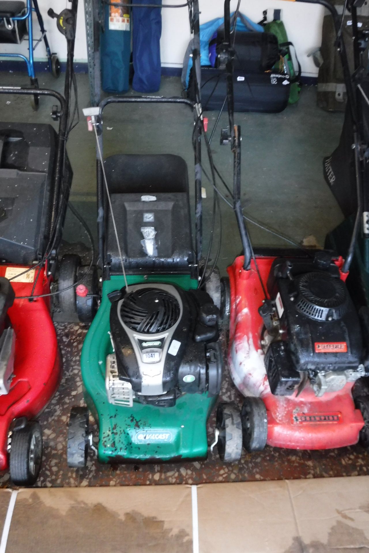 Qualcast self propelled petrol lawnmower with grass box