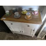 2043 75cm side unit with drawer over cupboards