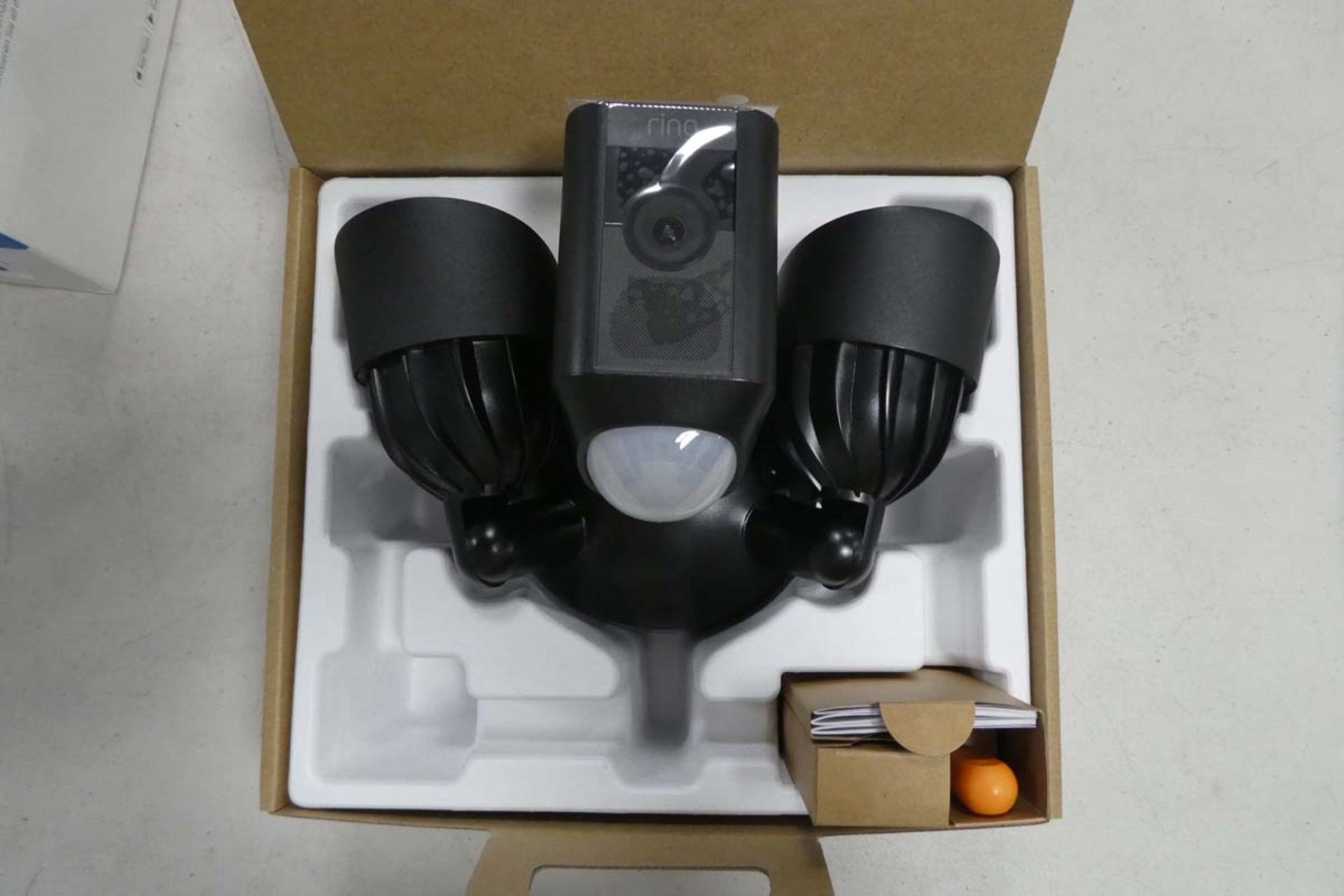 Ring floodlight cam wired plus kit in box - Image 2 of 2