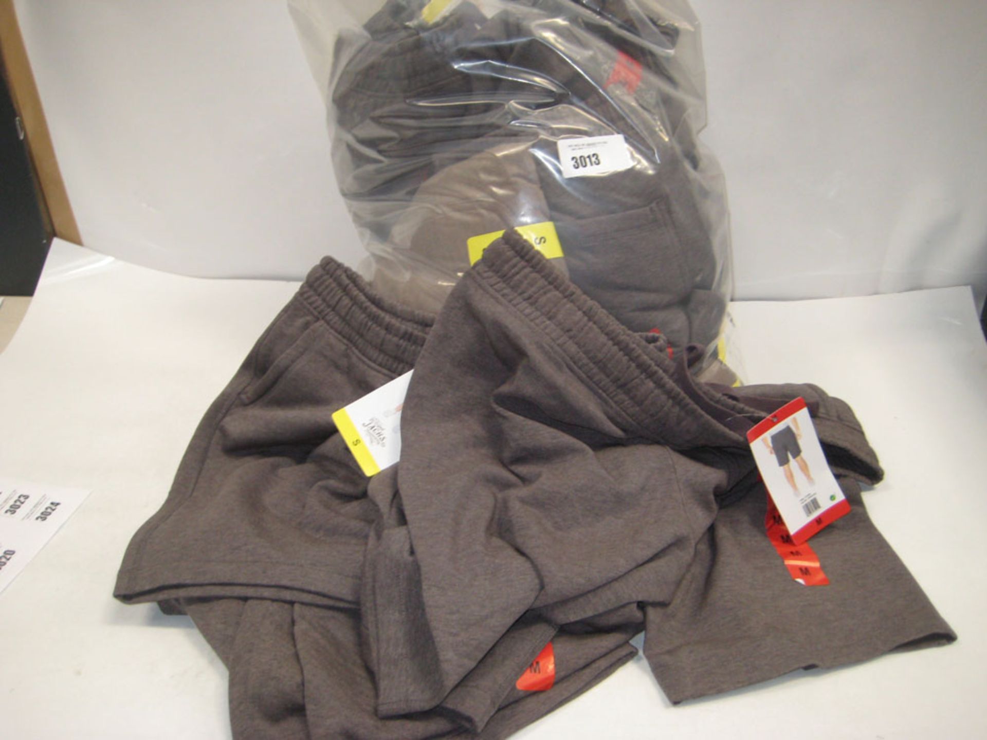 Bag of approx. 25 gents shorts by Jacks & Co. in light brown and charcoal