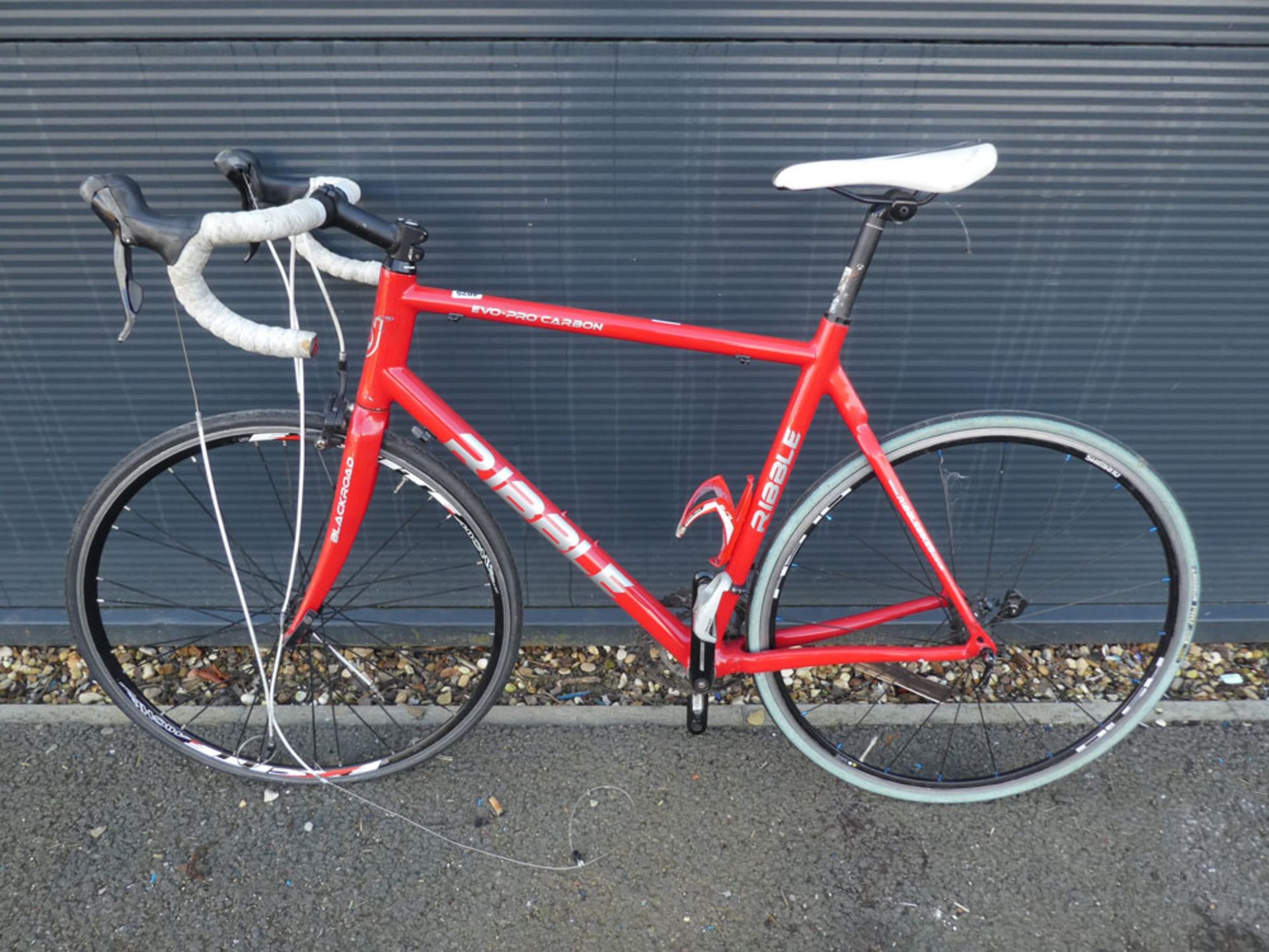 Ribble red gents racing bike